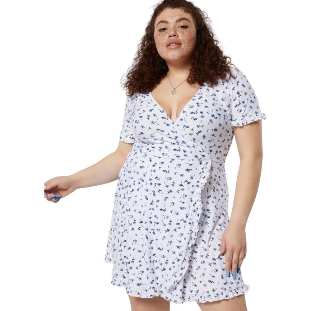 Rue 21 Plus Size White Floral Faux Wrap Dress Size 3X